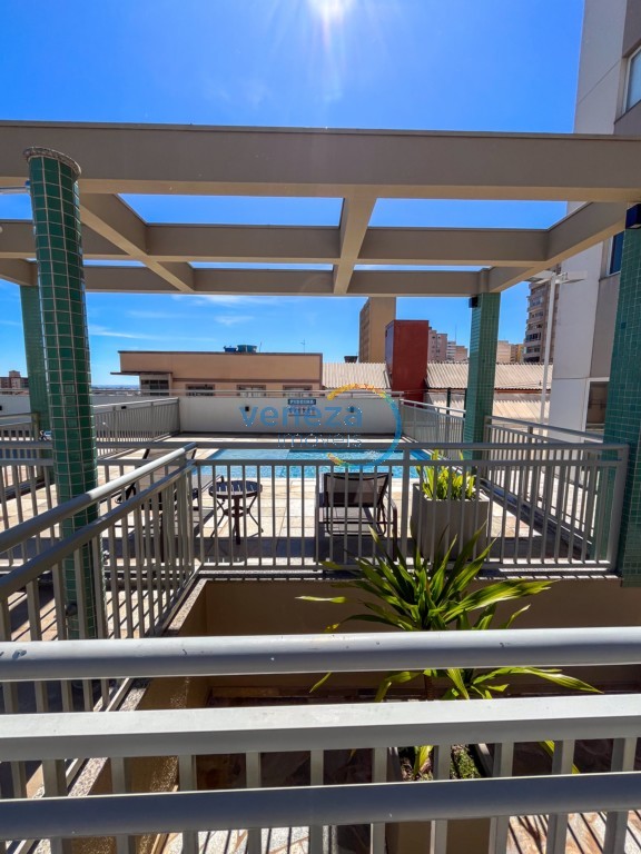 Apartamento para locação no bairro Centro de Londrina com 66.66m<sup>2</sup> útil, 3 quartos, 2 vagas de garagem