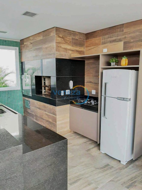 Apartamento para locação no bairro Centro de Londrina com 66.66m<sup>2</sup> útil, 3 quartos, 2 vagas de garagem