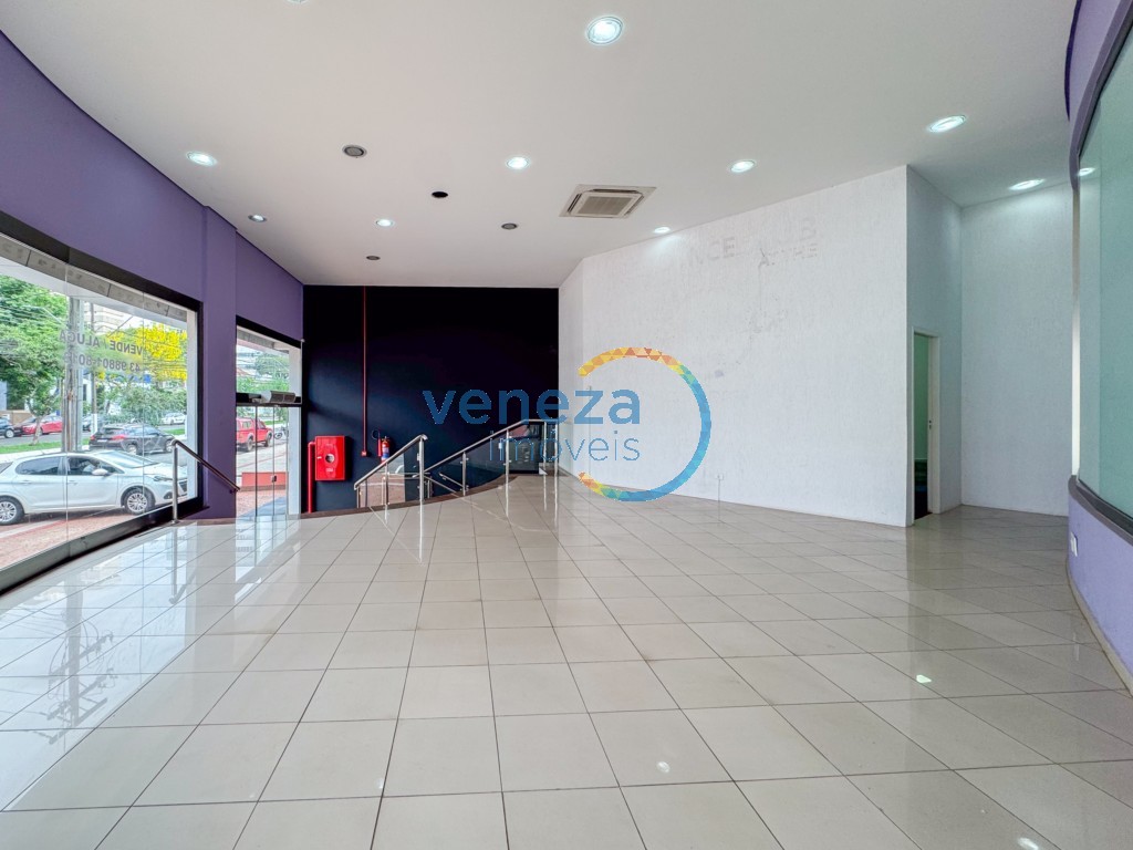 Salão-loja à venda no bairro Centro de Londrina com 247.3m<sup>2</sup> útil, 2 vagas de garagem