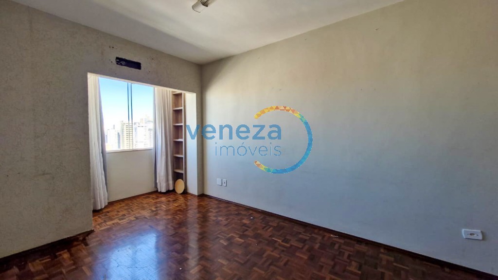 Apartamento à venda no bairro Centro de Londrina com 48.95m<sup>2</sup> útil, 1 quarto, 1 vaga de garagem