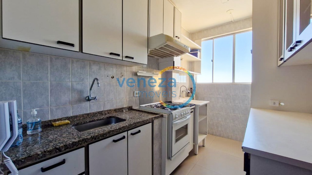 Apartamento à venda no bairro Centro de Londrina com 48.95m<sup>2</sup> útil, 1 quarto, 1 vaga de garagem