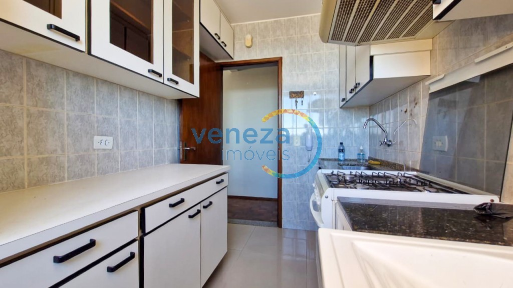 Apartamento à venda no bairro Centro de Londrina com 48.95m<sup>2</sup> útil, 1 quarto, 1 vaga de garagem