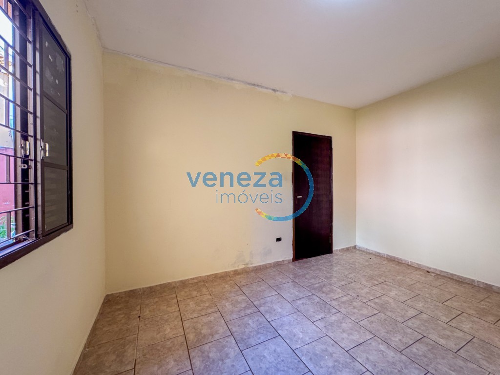 Casa Residencial à venda no bairro California de Londrina com 384m<sup>2</sup> útil, 4 quartos, 2 vagas de garagem