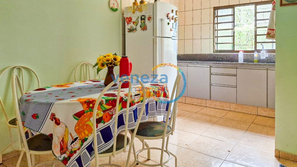 Chácara-imóvel-rural à venda no bairro Recanto Santa Andrea de Cambe com 150m<sup>2</sup> útil, 3 quartos