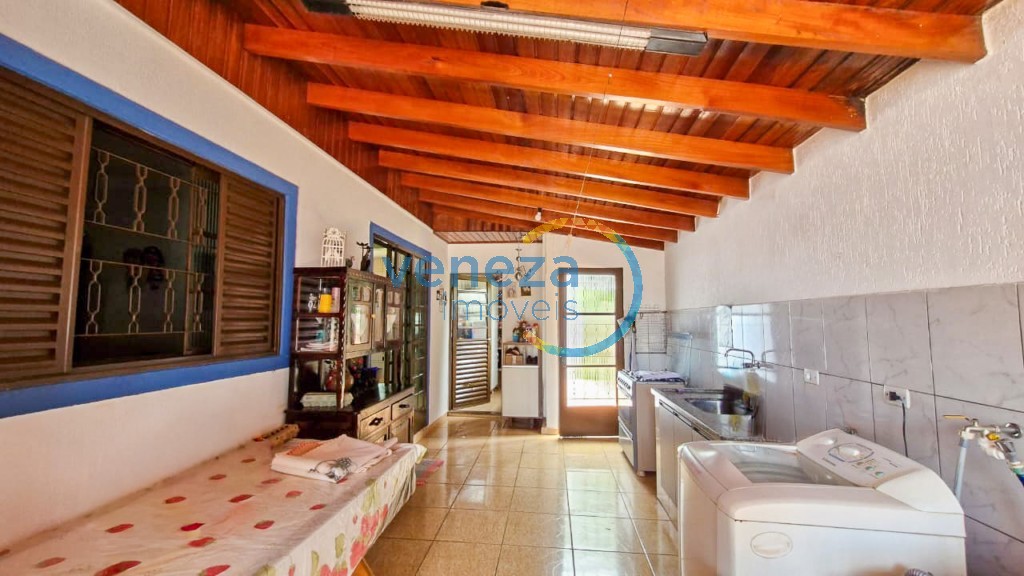 Chácara-imóvel-rural à venda no bairro Recanto Santa Andrea de Cambe com 150m<sup>2</sup> útil, 3 quartos