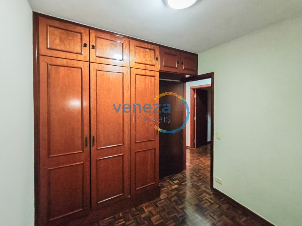 Apartamento à venda no bairro Centro de Londrina com 92.91m<sup>2</sup> útil, 3 quartos, 1 vaga de garagem