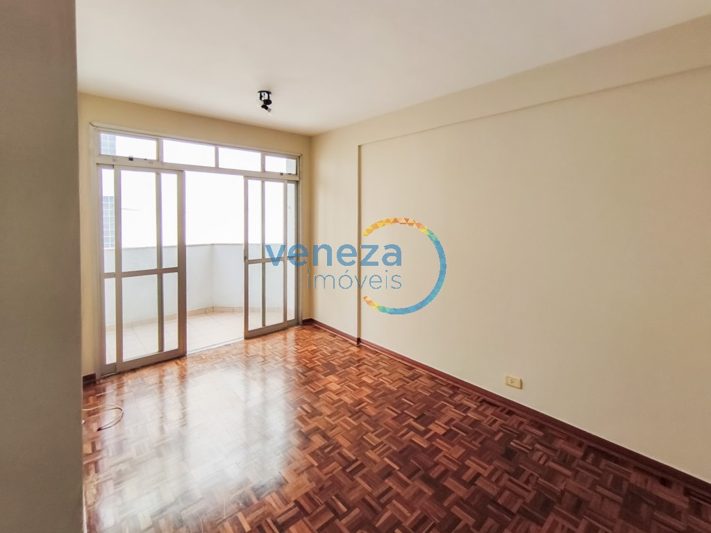 Apartamento à venda no bairro Centro de Londrina com 92.91m<sup>2</sup> útil, 3 quartos, 1 vaga de garagem