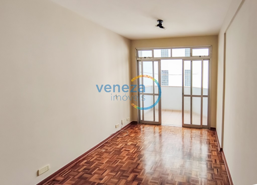 Apartamento à venda no bairro Centro de Londrina com 92.91m<sup>2</sup> útil, 3 quartos, 1 vaga de garagem