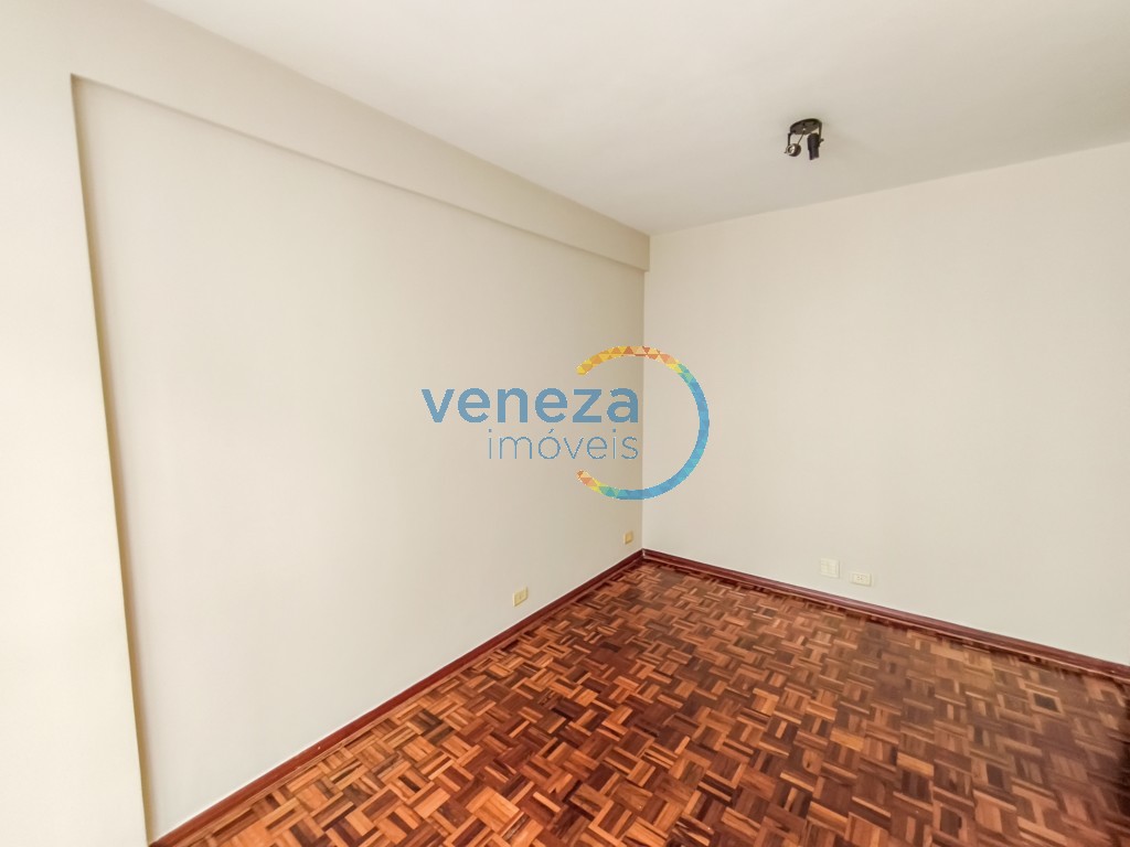 Apartamento à venda no bairro Centro de Londrina com 92.91m<sup>2</sup> útil, 3 quartos, 1 vaga de garagem