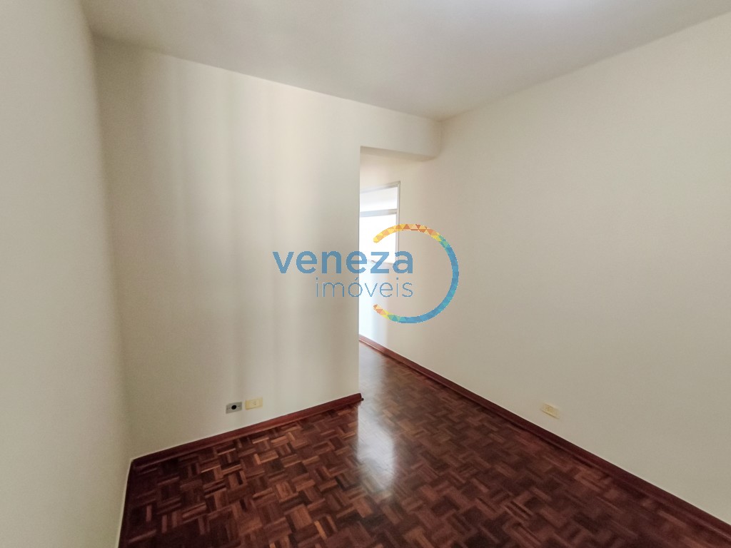 Apartamento à venda no bairro Centro de Londrina com 92.91m<sup>2</sup> útil, 3 quartos, 1 vaga de garagem