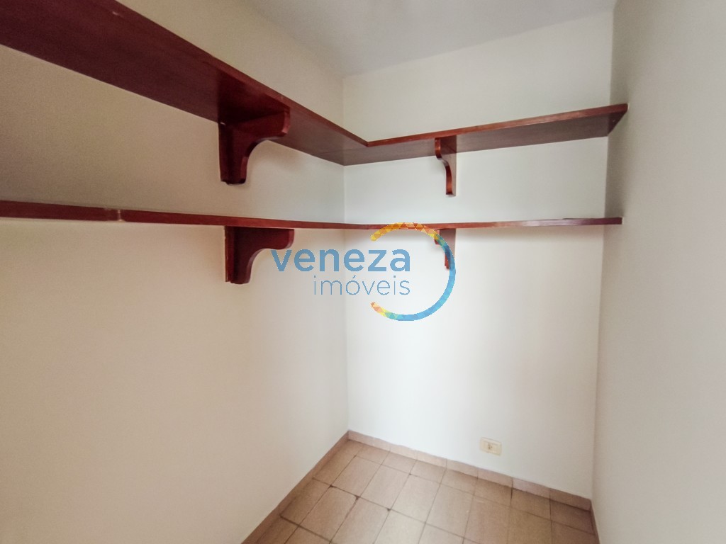 Apartamento à venda no bairro Centro de Londrina com 92.91m<sup>2</sup> útil, 3 quartos, 1 vaga de garagem