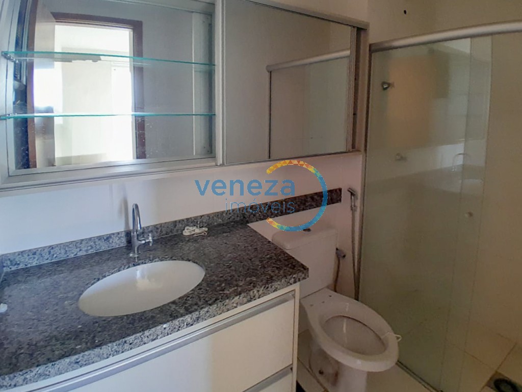 Apartamento para locação no bairro Centro de Londrina com 56.94m<sup>2</sup> útil, 2 quartos, 1 vaga de garagem
