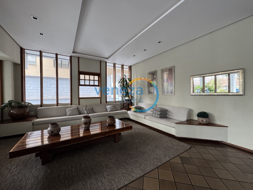 Apartamento à venda no bairro Centro de Londrina com 64.93m<sup>2</sup> útil, 2 quartos, 1 vaga de garagem