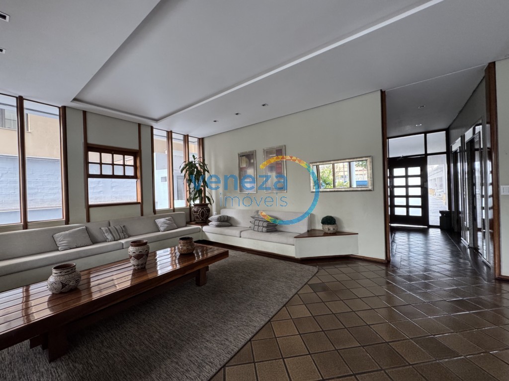 Apartamento à venda no bairro Centro de Londrina com 64.93m<sup>2</sup> útil, 2 quartos, 1 vaga de garagem