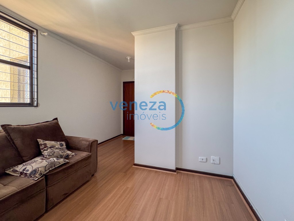 Apartamento à venda no bairro Centro de Londrina com 33.22m<sup>2</sup> útil, 1 quarto