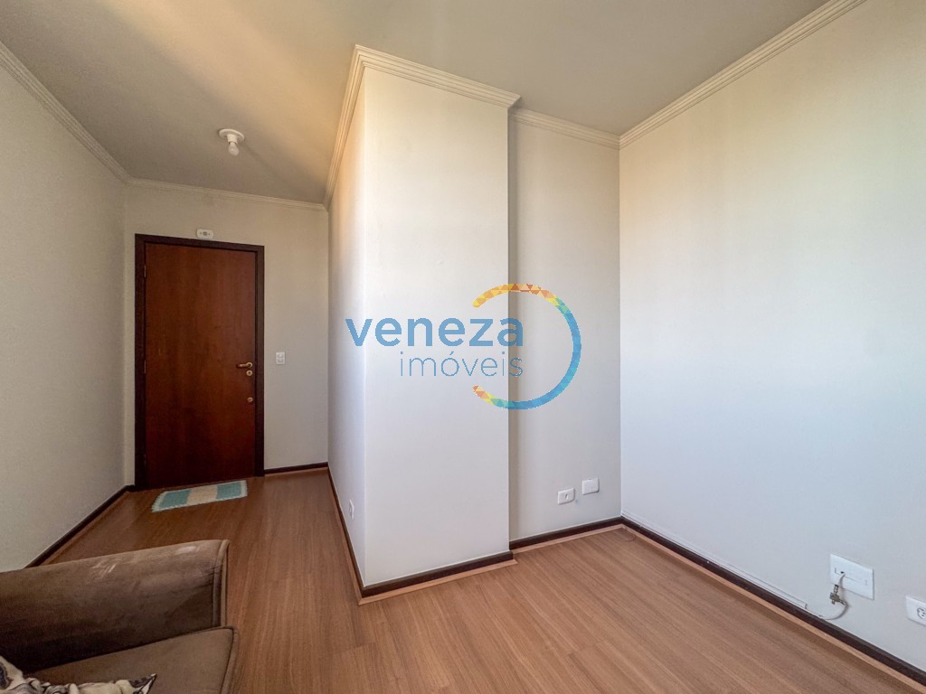 Apartamento à venda no bairro Centro de Londrina com 33.22m<sup>2</sup> útil, 1 quarto