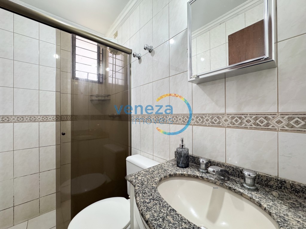 Apartamento à venda no bairro Centro de Londrina com 33.22m<sup>2</sup> útil, 1 quarto