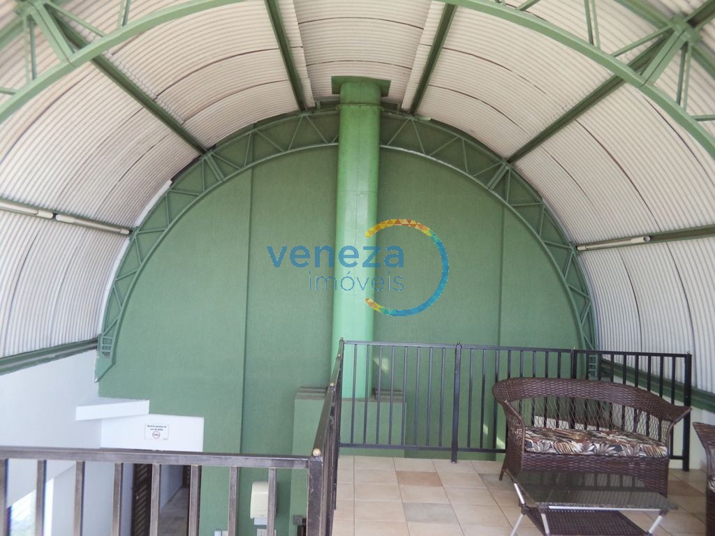 Apartamento à venda no bairro Centro de Londrina com 33.22m<sup>2</sup> útil, 1 quarto