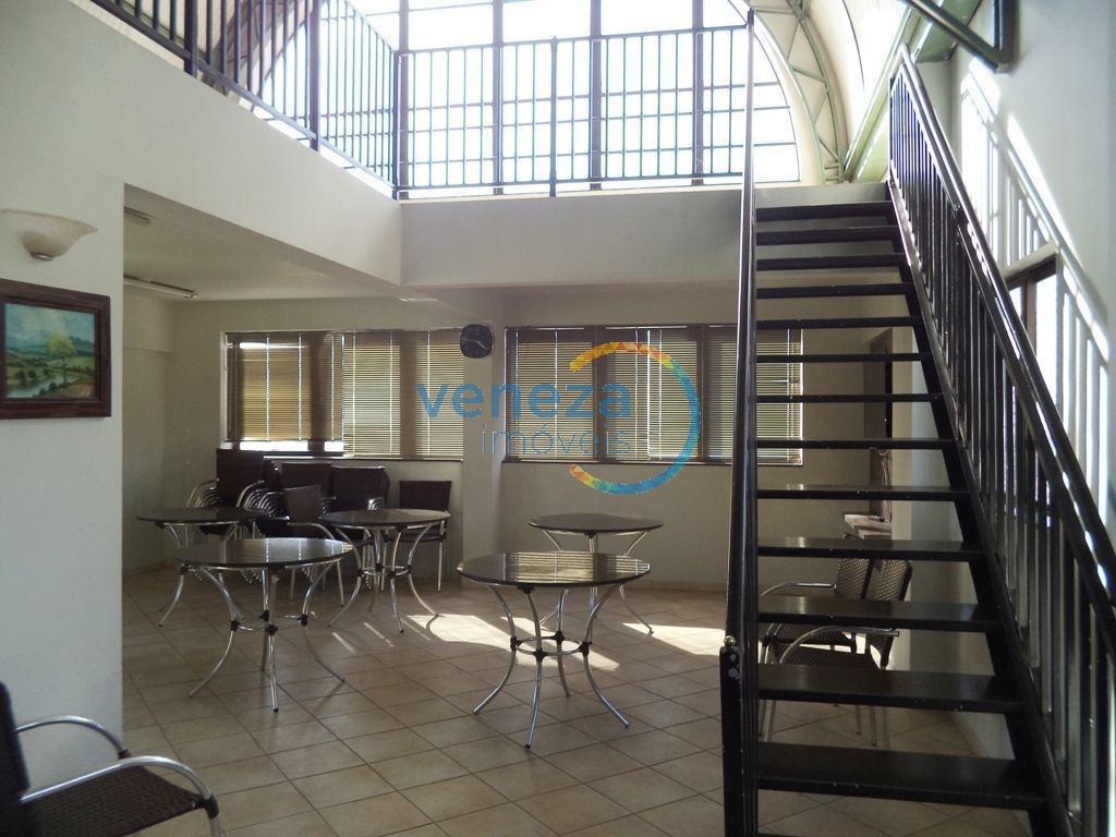 Apartamento à venda no bairro Centro de Londrina com 33.22m<sup>2</sup> útil, 1 quarto