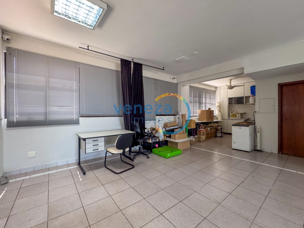Sala para locação no bairro Centro de Londrina com 110.5m<sup>2</sup> útil, 1 vaga de garagem