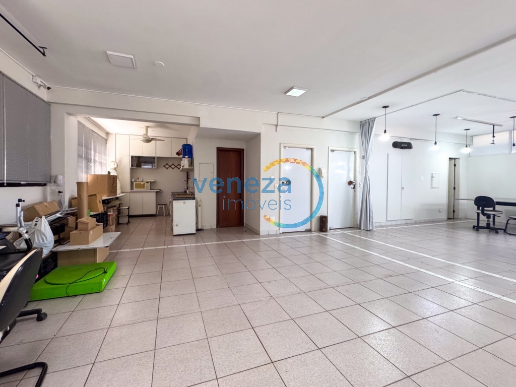 Sala para locação no bairro Centro de Londrina com 110.5m<sup>2</sup> útil, 1 vaga de garagem