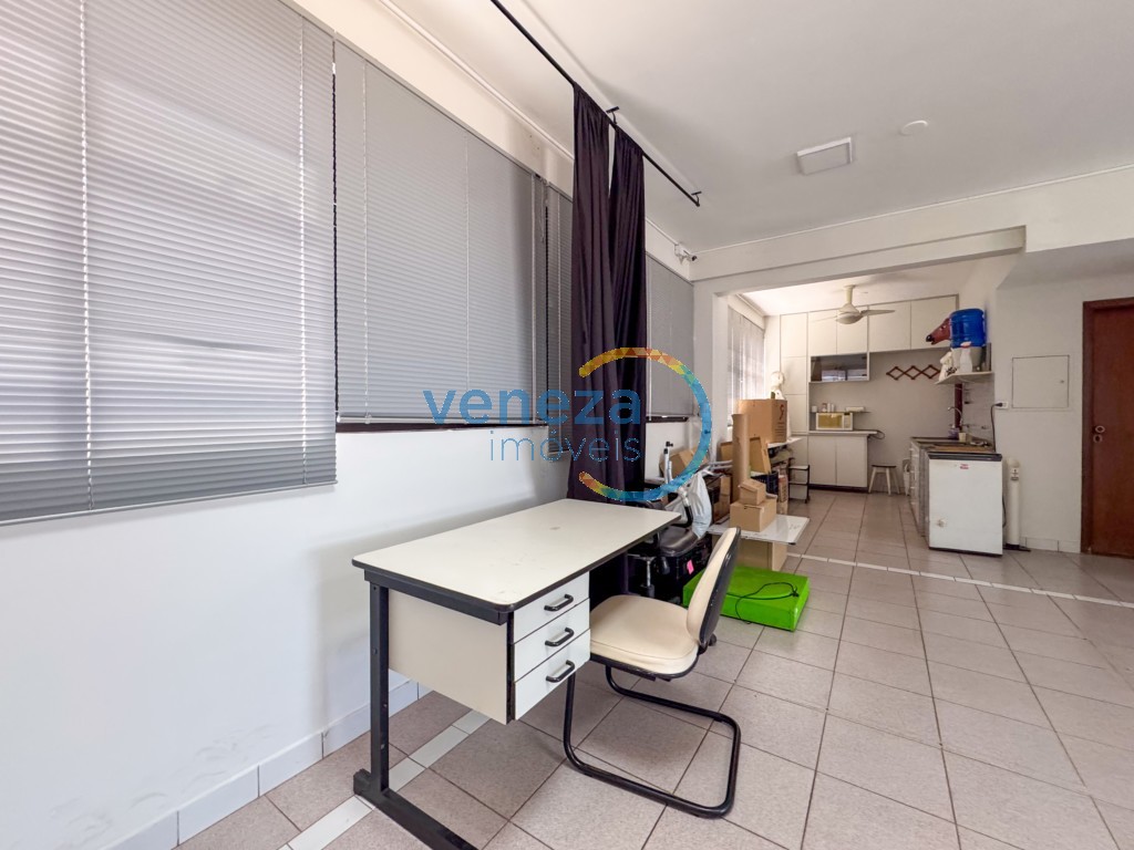 Sala para locação no bairro Centro de Londrina com 110.5m<sup>2</sup> útil, 1 vaga de garagem