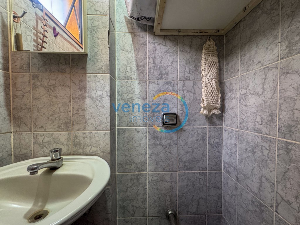 Sala para locação no bairro Centro de Londrina com 110.5m<sup>2</sup> útil, 1 vaga de garagem