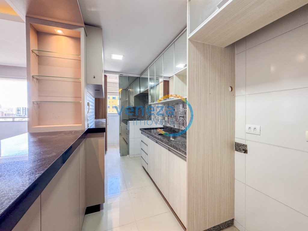 Apartamento à venda no bairro Gleba Palhano de Londrina com 68m<sup>2</sup> útil, 3 quartos, 1 vaga de garagem