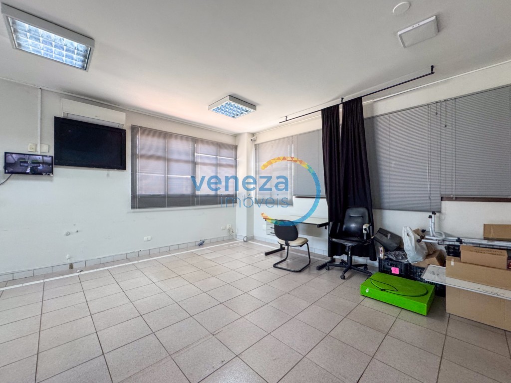 Sala à venda no bairro Centro de Londrina com 110.5m<sup>2</sup> útil, 1 vaga de garagem