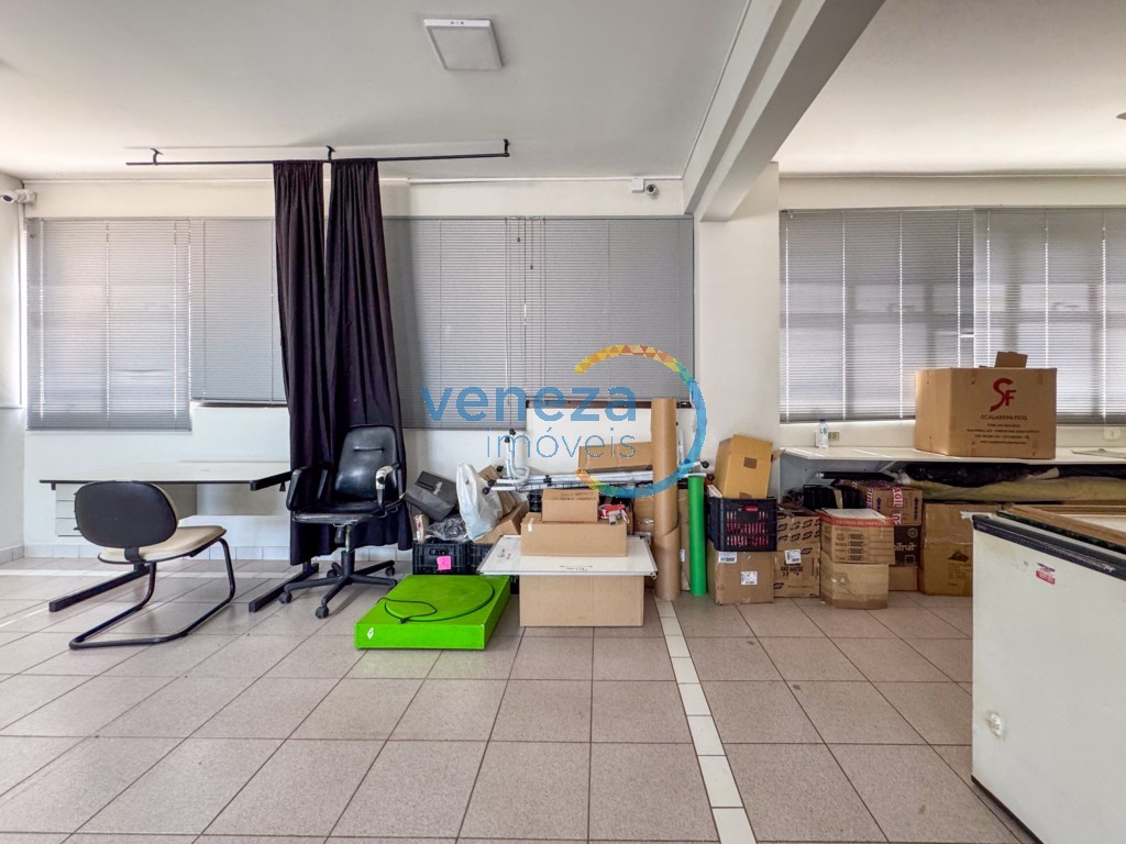 Sala à venda no bairro Centro de Londrina com 110.5m<sup>2</sup> útil, 1 vaga de garagem