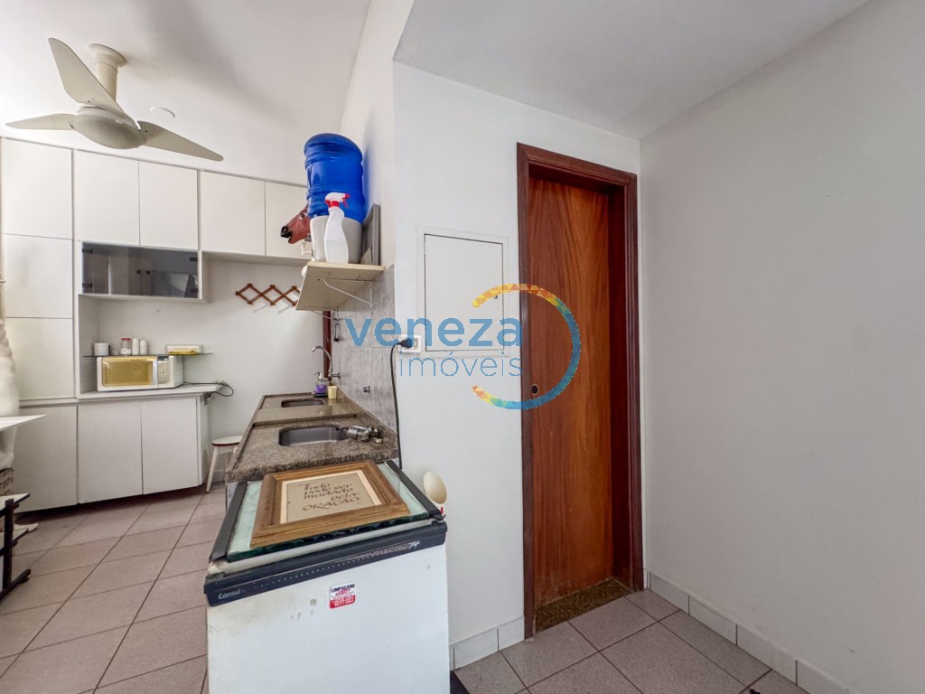 Sala à venda no bairro Centro de Londrina com 110.5m<sup>2</sup> útil, 1 vaga de garagem