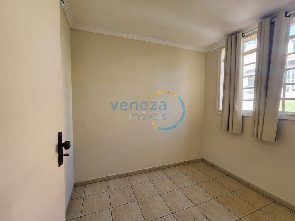 Casa Residencial à venda no bairro Tokio de Londrina com 60m<sup>2</sup> útil, 3 quartos, 1 vaga de garagem