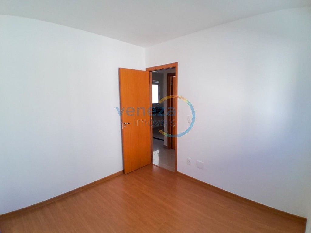 Apartamento à venda no bairro Dom Pedro II de Londrina com 40.82m<sup>2</sup> útil, 2 quartos, 1 vaga de garagem