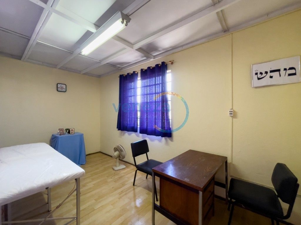 Prédio Comercial à venda no bairro Centro de Londrina com 442m<sup>2</sup> útil