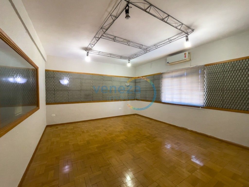 Prédio Comercial à venda no bairro Centro de Londrina com 442m<sup>2</sup> útil