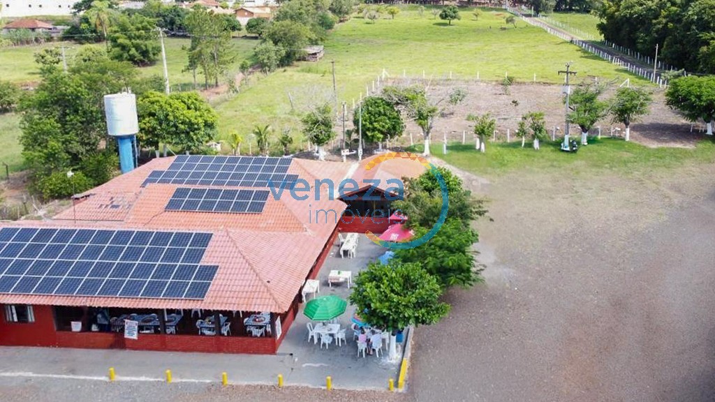 Chácara-imóvel-rural à venda no bairro Gleba Limoeiro de Londrina com 700m<sup>2</sup> útil