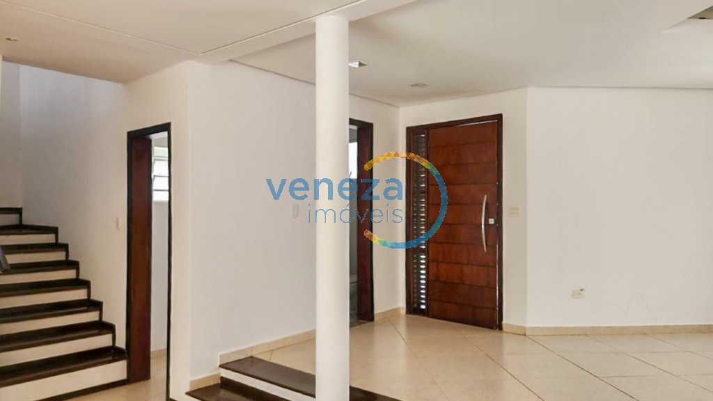 Casa Residencial à venda no bairro Vale do Arvoredo de Londrina com 228m<sup>2</sup> útil, 3 quartos, 4 vagas de garagem