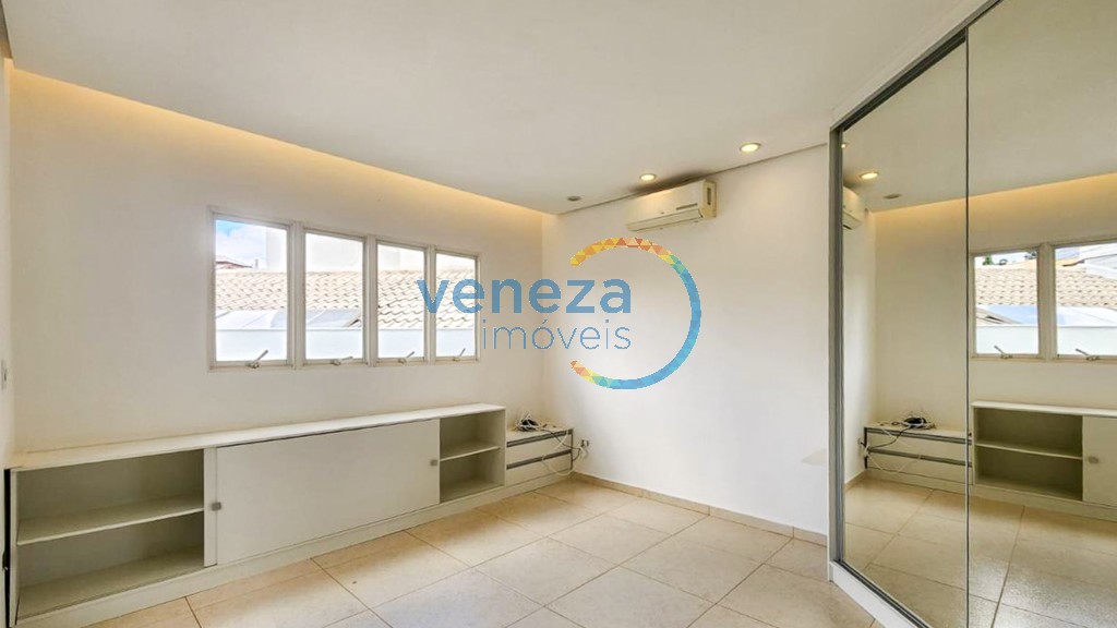 Casa Residencial à venda no bairro Vale do Arvoredo de Londrina com 228m<sup>2</sup> útil, 3 quartos, 4 vagas de garagem