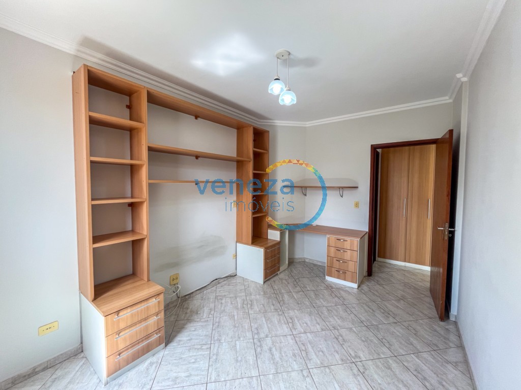 Apartamento à venda no bairro Centro de Londrina com 48.59m<sup>2</sup> útil, 1 quarto, 1 vaga de garagem