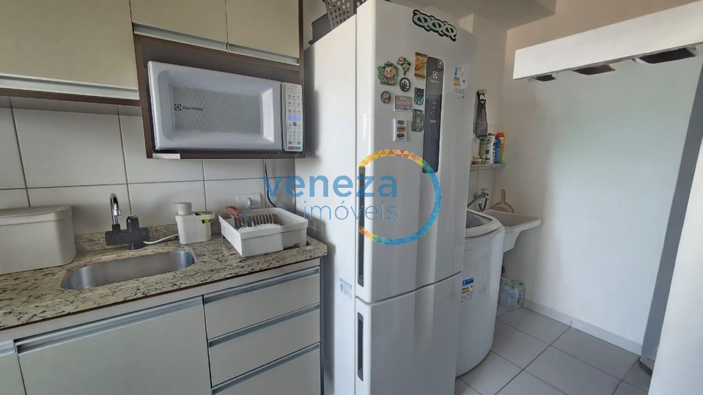 Apartamento à venda no bairro Brasil de Londrina com 52m<sup>2</sup> útil, 2 quartos, 1 vaga de garagem