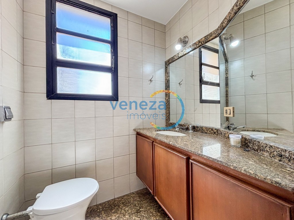 Apartamento para locação no bairro Centro de Londrina com 190.64m<sup>2</sup> útil, 5 quartos, 2 vagas de garagem