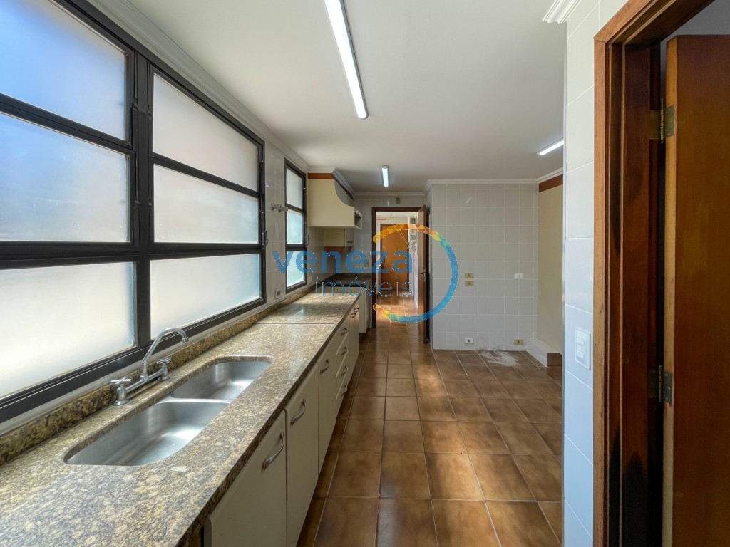 Apartamento para locação no bairro Centro de Londrina com 190.64m<sup>2</sup> útil, 5 quartos, 2 vagas de garagem
