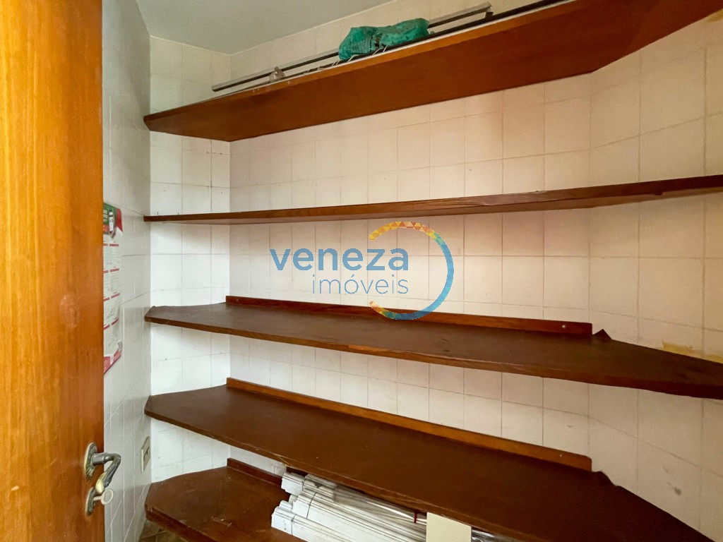 Apartamento para locação no bairro Centro de Londrina com 190.64m<sup>2</sup> útil, 5 quartos, 2 vagas de garagem