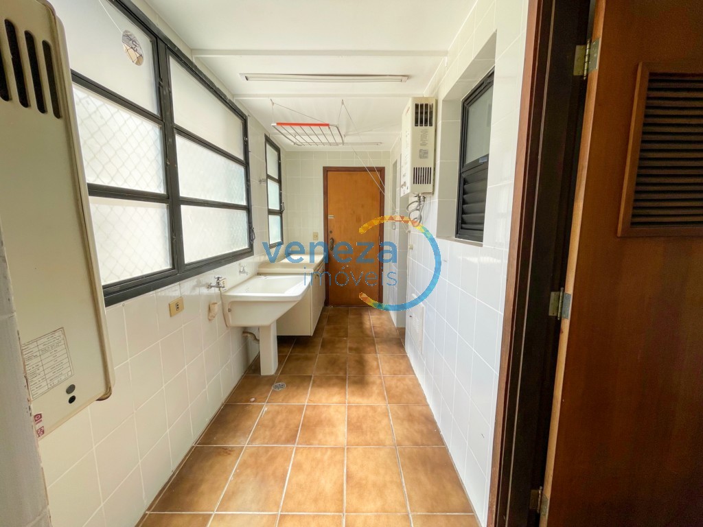 Apartamento para locação no bairro Centro de Londrina com 190.64m<sup>2</sup> útil, 5 quartos, 2 vagas de garagem