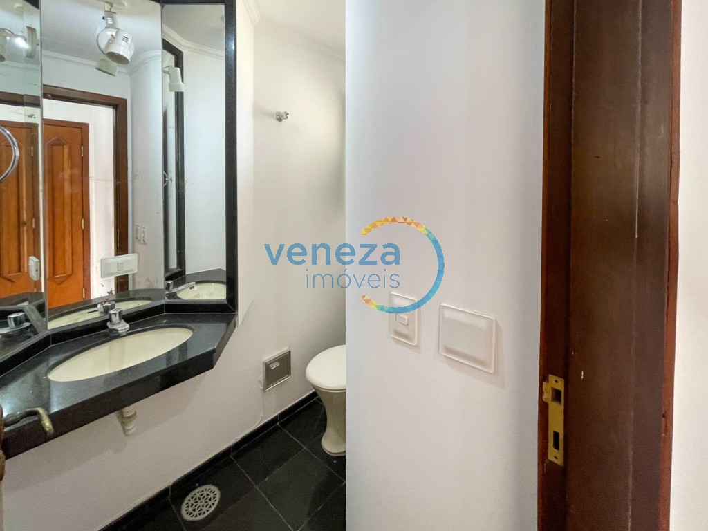Apartamento para locação no bairro Centro de Londrina com 190.64m<sup>2</sup> útil, 5 quartos, 2 vagas de garagem
