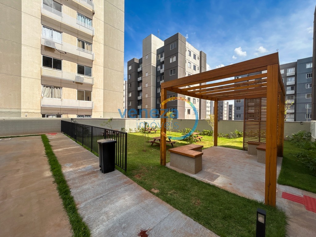 Apartamento à venda no bairro Maria Celina de Londrina com 45.3m<sup>2</sup> útil, 2 quartos, 1 vaga de garagem