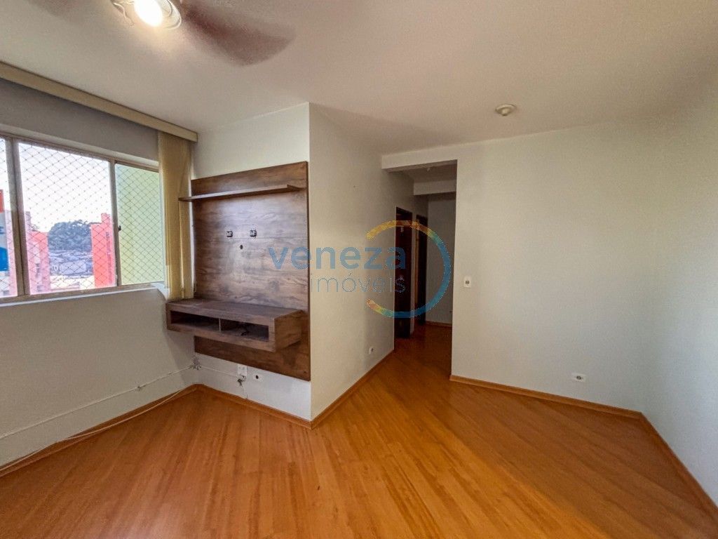 Apartamento para venda no Claudia em Londrina com 76,11m² por R$ 300.000,00