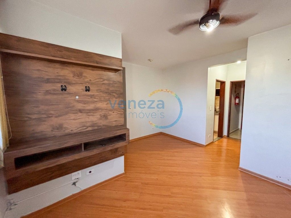 Apartamento à venda no bairro Claudia de Londrina com 55.28m<sup>2</sup> útil, 3 quartos, 1 vaga de garagem