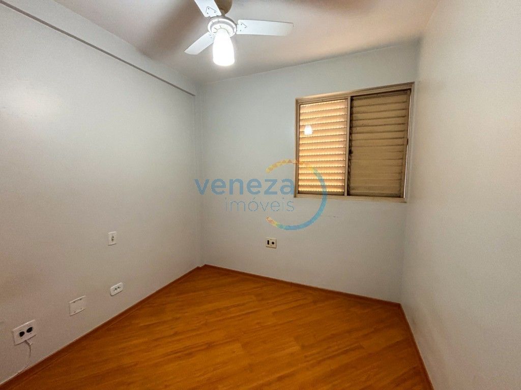 Apartamento à venda no bairro Claudia de Londrina com 55.28m<sup>2</sup> útil, 3 quartos, 1 vaga de garagem