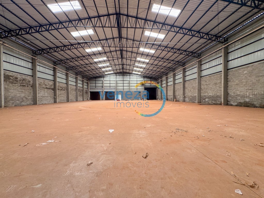 Barracão para locação no bairro Estancia Dlaville de Londrina com 1661.99m<sup>2</sup> útil